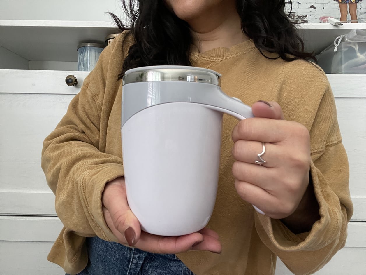 Features of Using ThermoStorm Self Stirring Mug